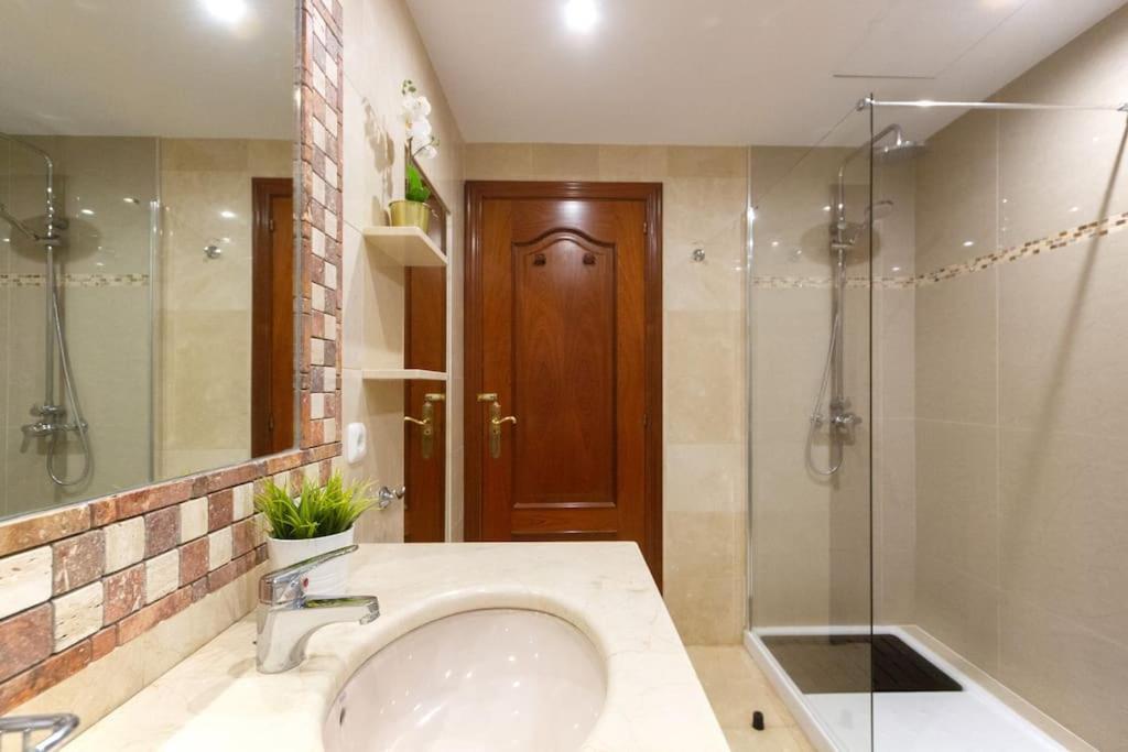 Riviera Park 2B, Central 2 Bed Puerto del Carmen  Zewnętrze zdjęcie